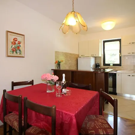 Pinia In Strandnaehe Mit Garten By Interhome Casa vacanze *