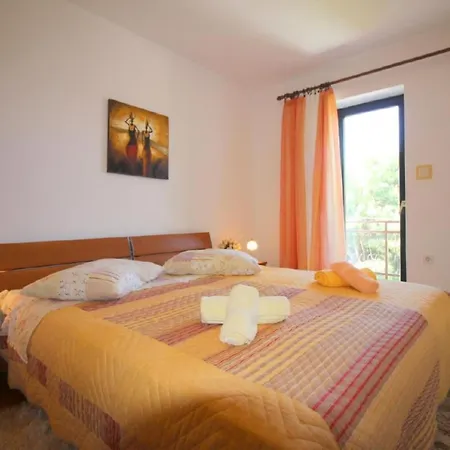 Pinia In Strandnaehe Mit Garten By Interhome Casa vacanze
