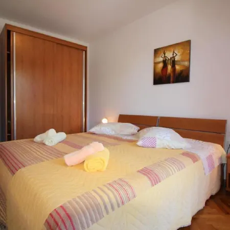 Casa vacanze Pinia In Strandnaehe Mit Garten By Interhome Porec